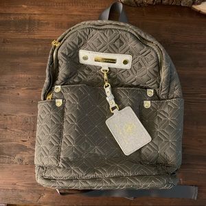 Adrienne Vittadini Dark Gray Quilted Fashion 🎒
